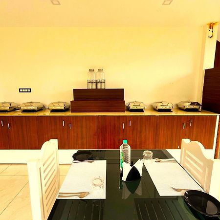 Aura Springs Resort Anachal 外观 照片