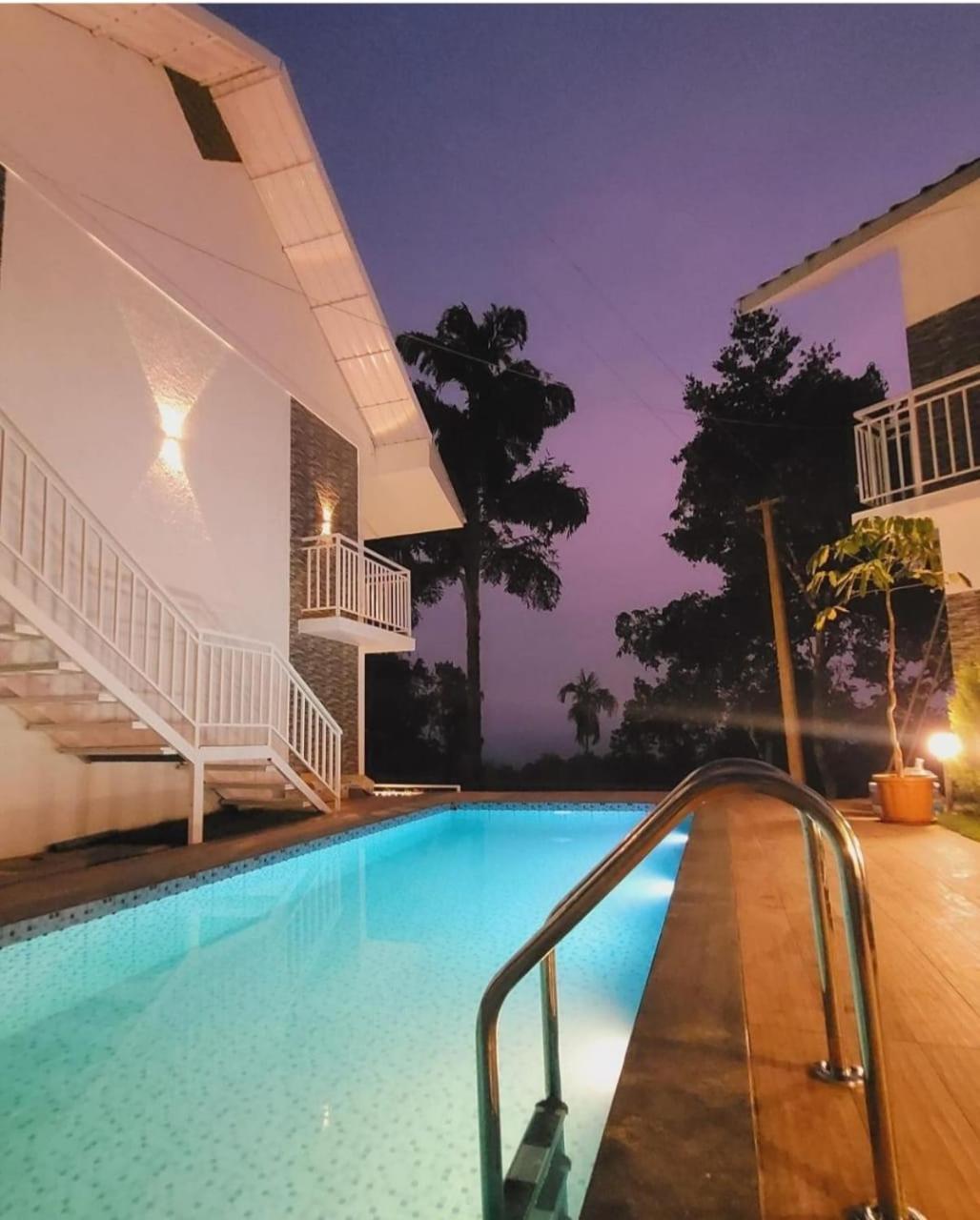 Aura Springs Resort Anachal 外观 照片