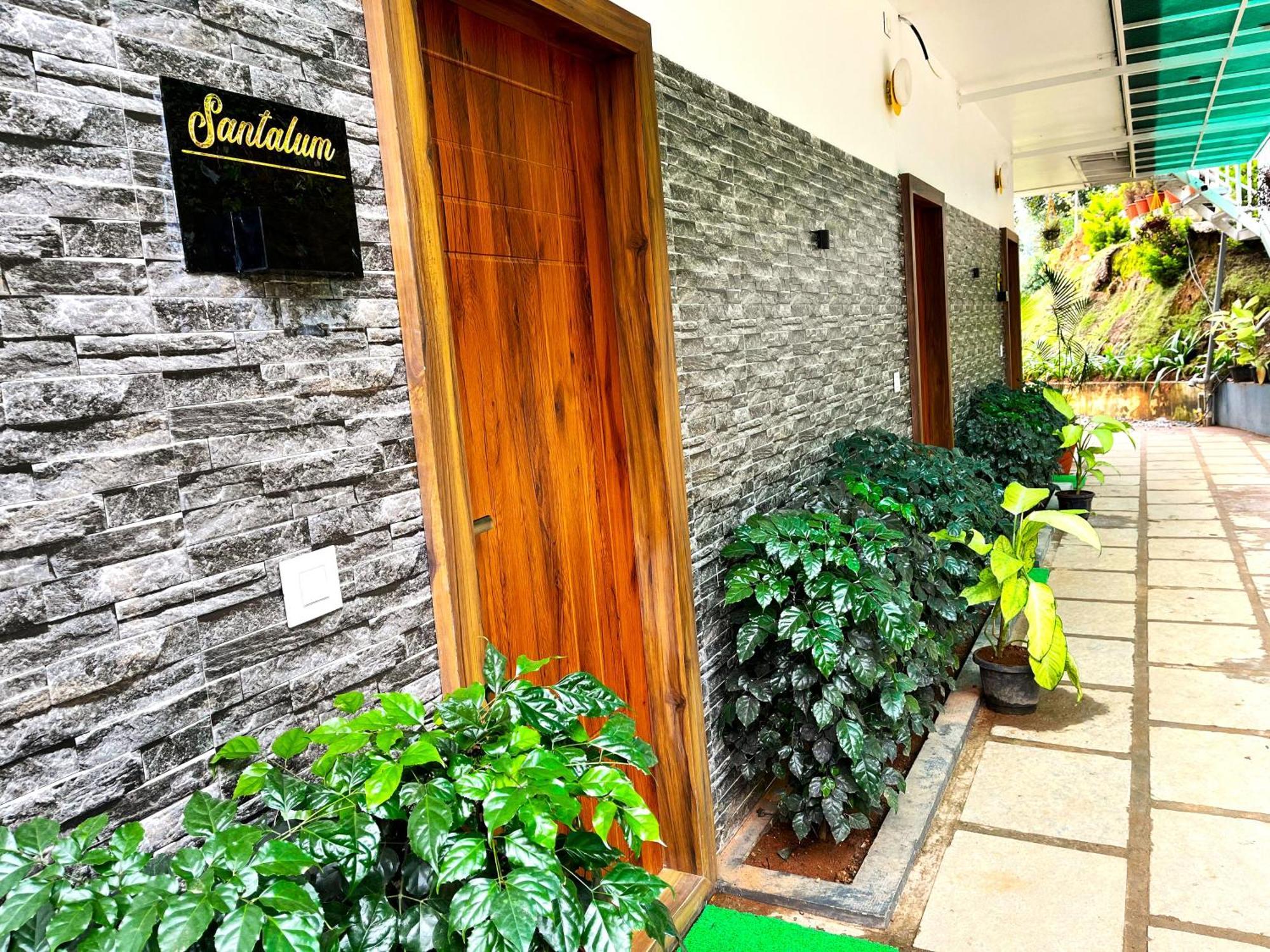 Aura Springs Resort Anachal 外观 照片