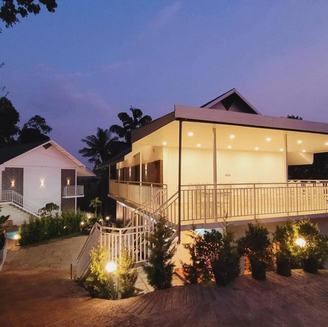Aura Springs Resort Anachal 外观 照片