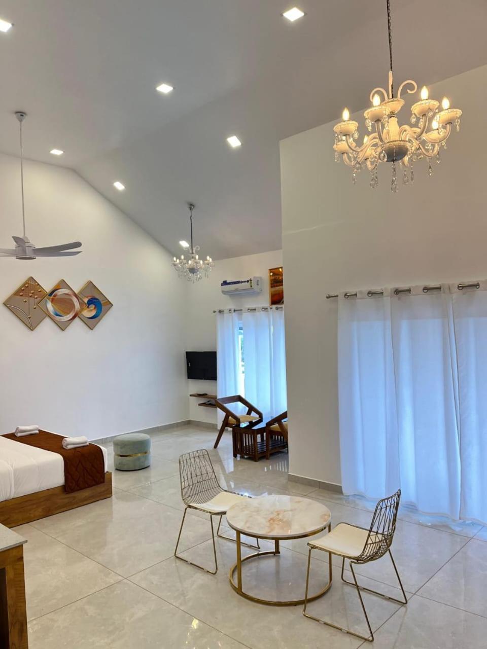 Aura Springs Resort Anachal 外观 照片